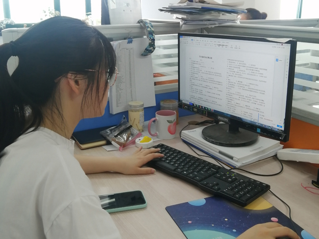 以考促學(xué)、以學(xué)促廉